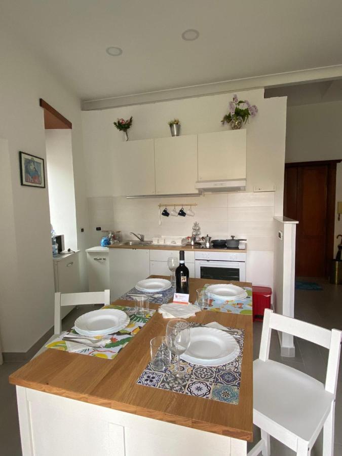 Casa Vacanza Le Ginestre Apartment Portici Exterior foto